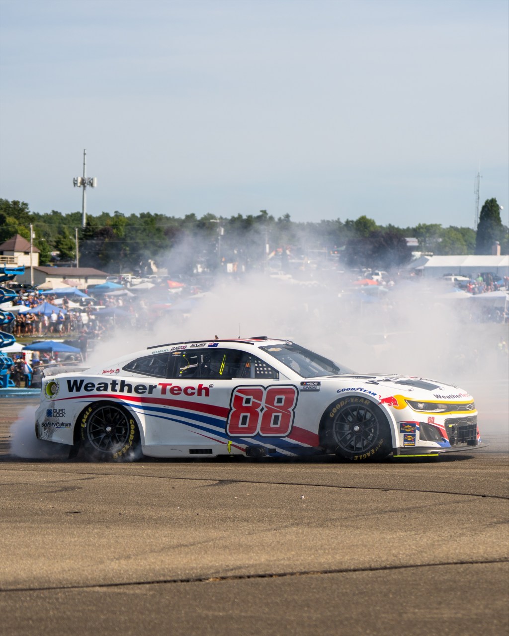 Van Gisbergen flexes muscles for fourth straight road course&nbsp;win